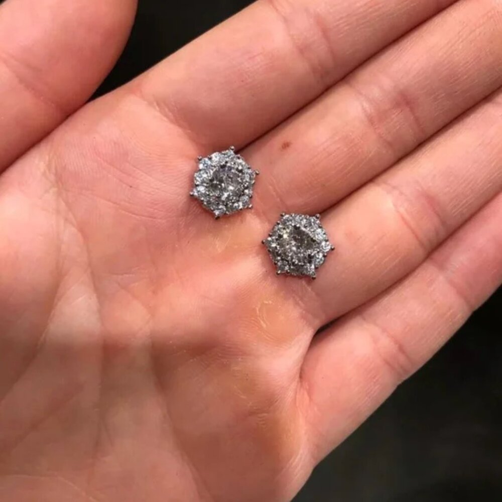 925 Sterling Silver Diamond Stud Earrings - Picture 3 of 3
